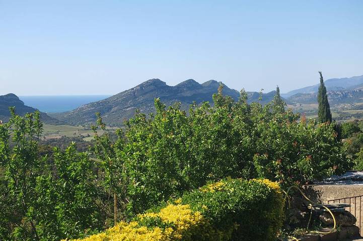 Location de vacances pour 6 personnes, avec Terrasse à Poggio-d'Oletta