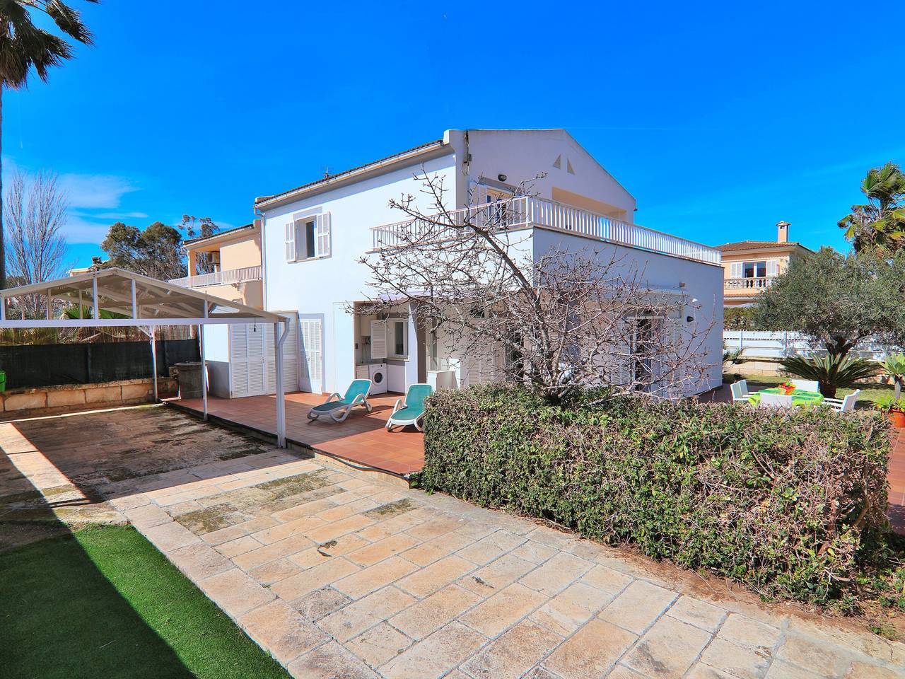 Haus mit Terrasse nahe am Strand in Playa de Muro in Playa de Muro, Muro