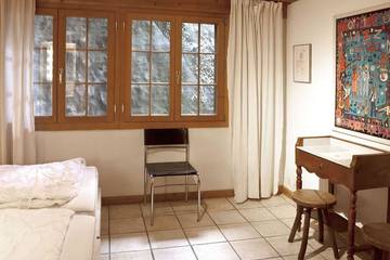 Hütte für 4 Personen in Gstaad, Saanen, Bild 4