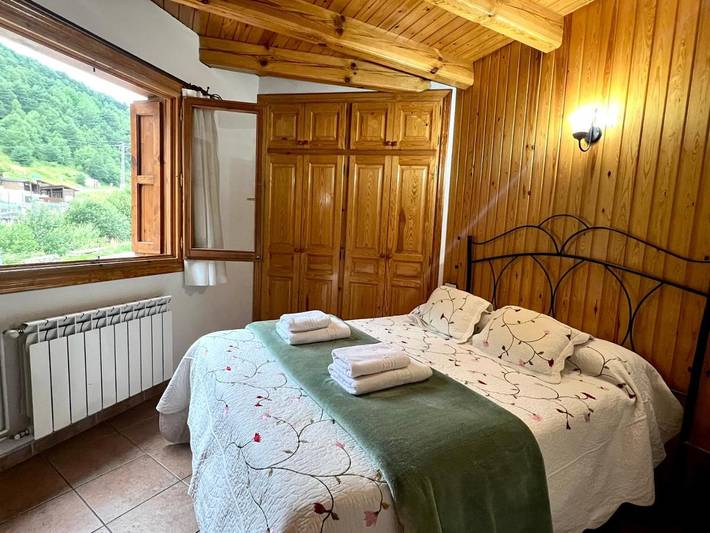 Apartamento para 4 personas, con vistas y balcón en Espot