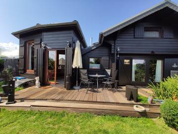 Ferienhaus für 2 Personen, mit Terrasse und Seeblick sowie Garten in Altes Land Stade