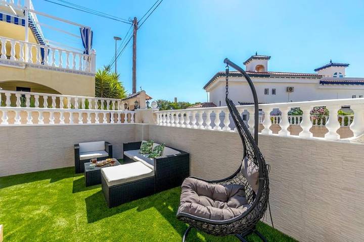 Casa rural para 10 personas, con Balcón y Terraza además de Piscina y Vistas en La Mata