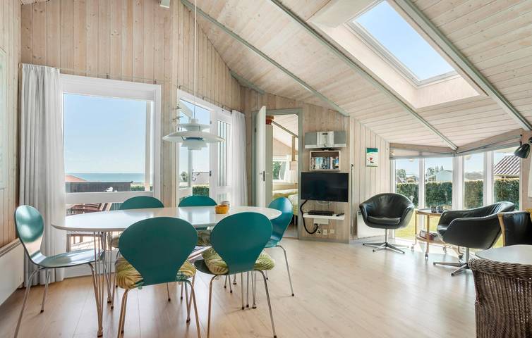 Ferienhaus für 6 Personen, mit Whirlpool und Terrasse sowie Garten und Sauna in Grønninghoved Strand - 4