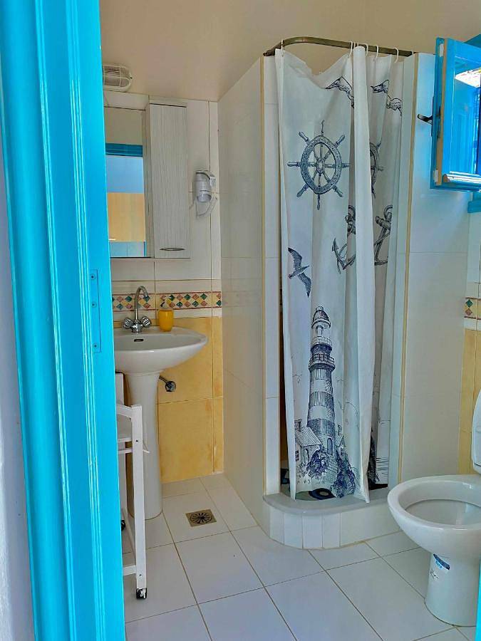 Gîte pour 5 personnes, avec balcon et vue dans Panormos - 4