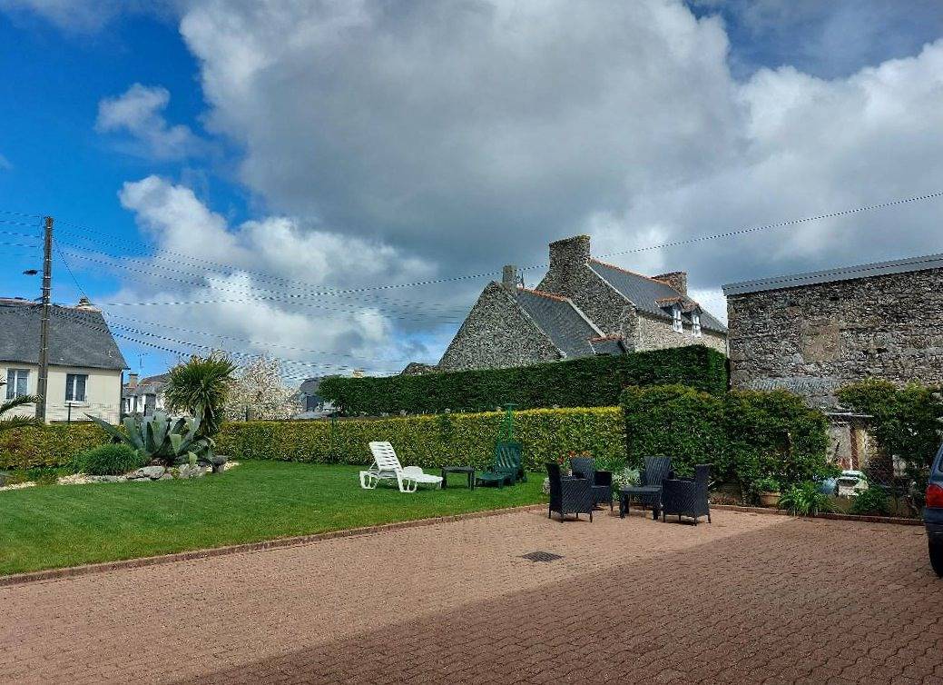 Chez Marie-Annick, chambre tout confort, parking fermé - Chambre in Cancale, Baie du Mont-Saint-Michel