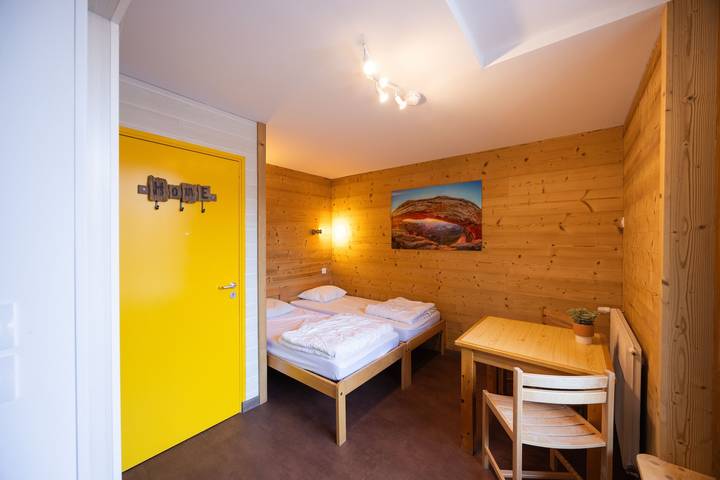 Location de vacances pour 2 personnes, avec balcon et jardin, animaux acceptés à Les Déserts