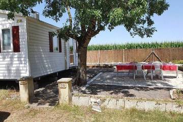 Camping pour 6 personnes, avec jardin et piscine à Meschers-sur-Gironde
