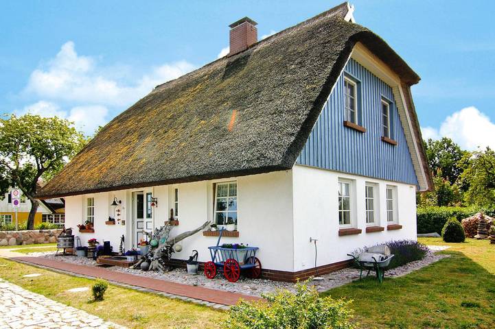 Ferienwohnung für 3 Personen, mit Terrasse und Garten in Wieck am Darß - 2