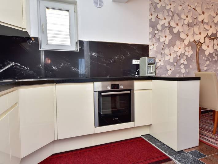 Entire apartment, Fliri in Vir