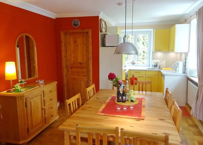 Ferienwohnung für 8 Personen, mit Garten und Pool sowie Balkon im Allgäu - 4