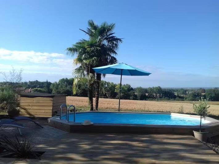 Maison de vacances pour 6 personnes, avec Terrasse et Jardin ainsi que Piscine et Vue à Tonneins