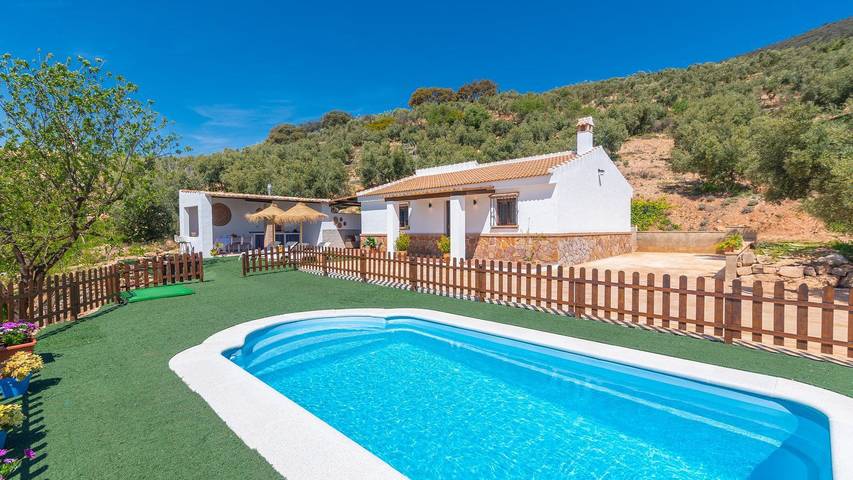 Chalet para 4 personas, con piscina y balcón/terraza, Se admiten mascotas en Antequera - 3