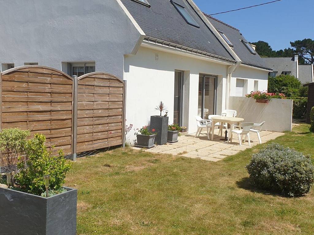 Ferienhaus in Tregunc mit Schwimmbecken in Trégunc, Côte de Cornouaille