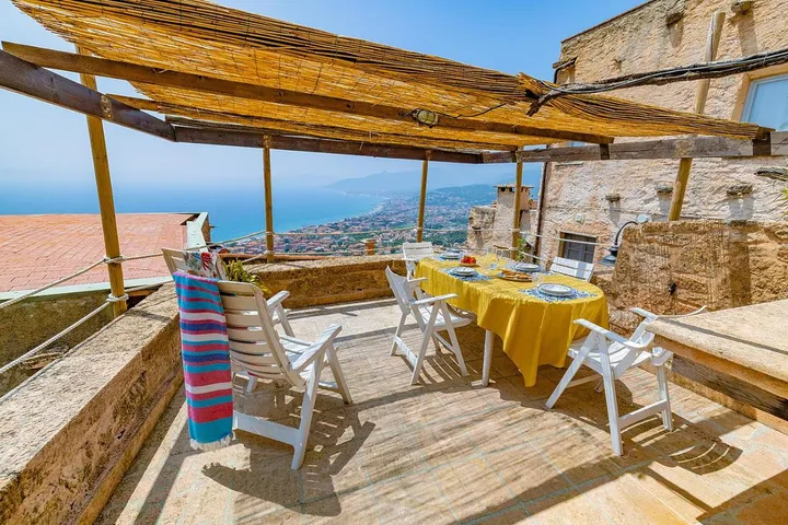 Casa de vacaciones para 4 personas, con jardín además de vistas y terraza - 1
