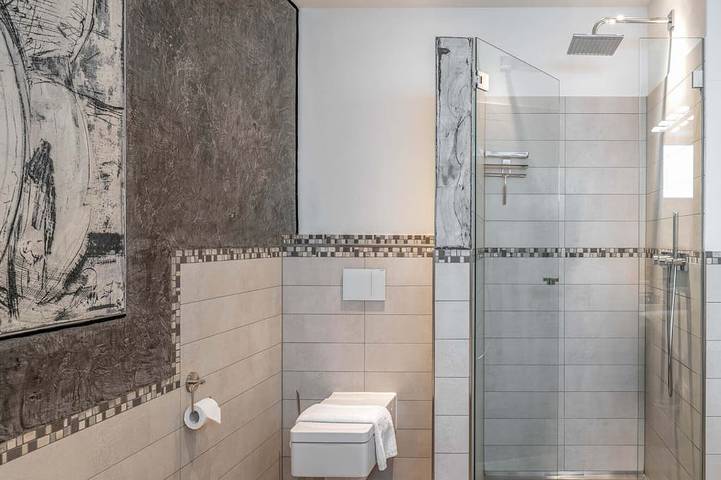 Ganze Wohnung, Relaxx, 62 qm Obergeschoss, 1 separates Schlafzimmer in Bad Endorf, Chiemsee