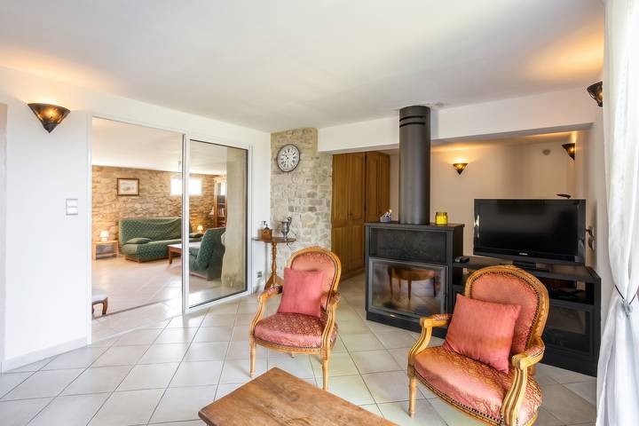 Villa charmante à La Tour-d'Aigues avec piscine privée in La Tour-d'Aigues, Parc naturel régional du Luberon