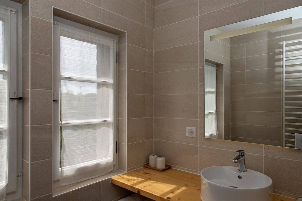 Amodo Lodge - Chambre Leto in Saint-Paul-en-Chablais, Région de Thonon-les-Bains