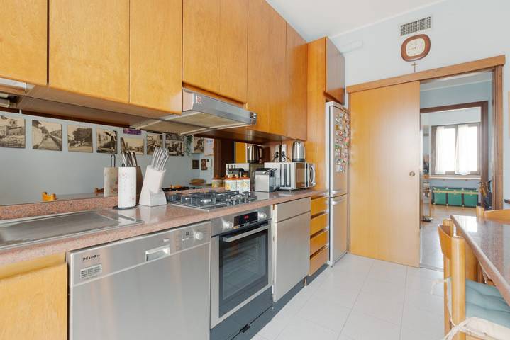 Geheel appartement, GuestHost - Milano Roomy Apt with all main comfort! in Giambellino-Lorenteggio, Milaan