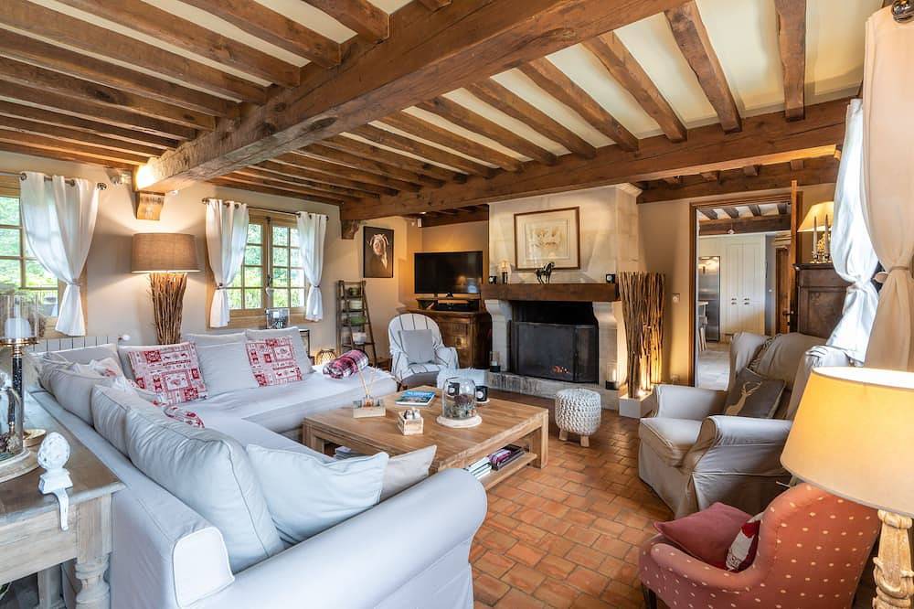 La Moutinière, luxurious Norman house with swimming pool, 25mn from Deauville in Saint-Pierre-en-Pays-d'Auge, Région de Lisieux