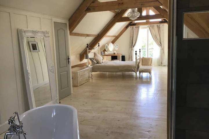 Luxusferienhaus mit Pool in Bessines-sur-Gartempe, Bellac und Umgebung