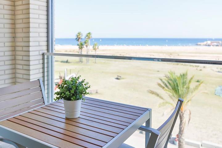 Apartamento para 6 personas, con Terraza y Vistas en Coma-ruga