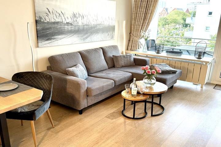 Ganze Wohnung, Modernes Ferienappartement mit Sauna und beheiztem Innen-Pool in Westerland in Westerland, Sylt (Gemeinde)