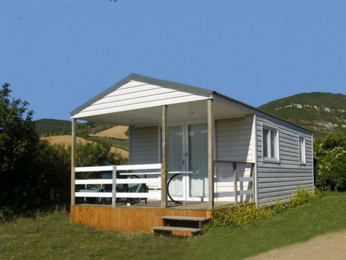 Mobil home pour 4 personnes à Saint-Georges-de-Luzençon - 2