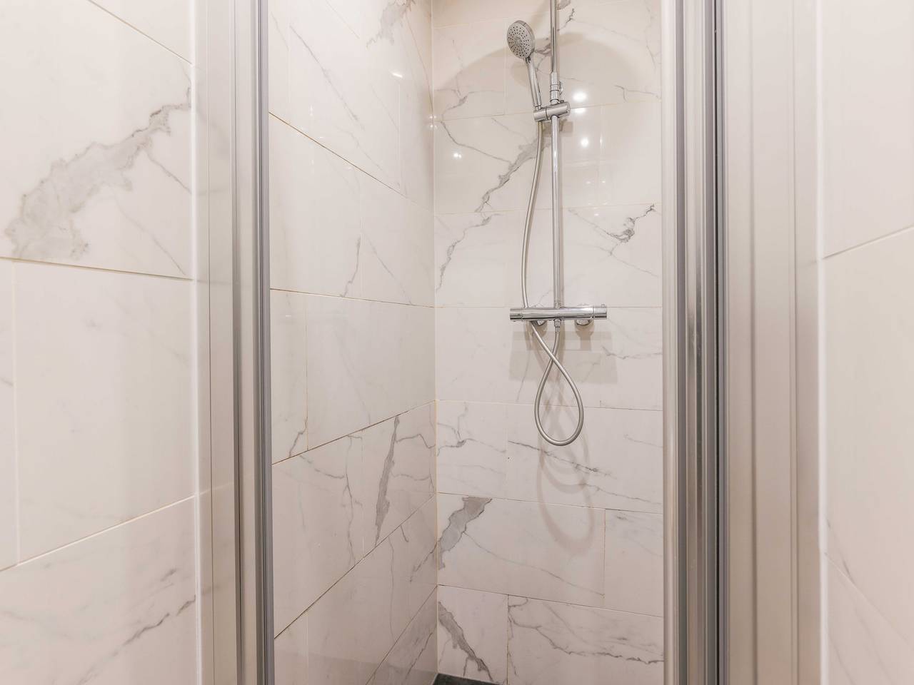 Apartamento entero, Acogedor apartamento - 1Br/4P - Porte de Montreuil in París, Isla de Francia