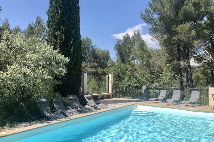 Location de vacances pour 10 personnes, avec Terrasse et Jardin à Le Tholonet
