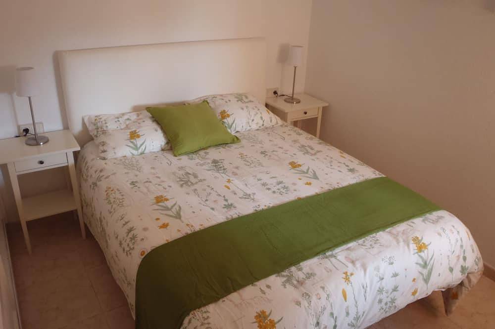 Apartamento entero, Amplio, gran terraza, soleado, Wlan free, vistas al mar, a 250 m. de la playa in Playa Morro Jable, Pájara