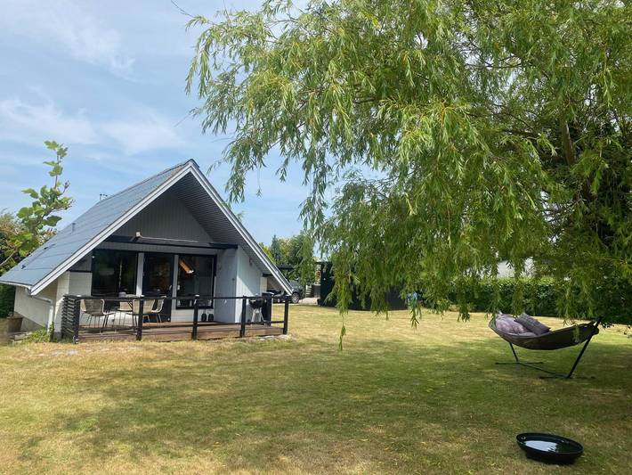 Ferieudlejning for 4 personer, med have, børnevenlig i Karrebæksminde