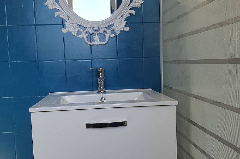 Apartamento entero, Studio La Bk'ne for 2 to 4 people, ideal for a motorcycle or cycling adventure with the family in Bourgneuf-en-Retz, Region de Saint-Nazaire