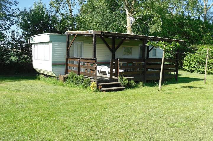 Mobil home à la ferme piscine, calme et convivialité in Carlipa, Région de Carcassonne