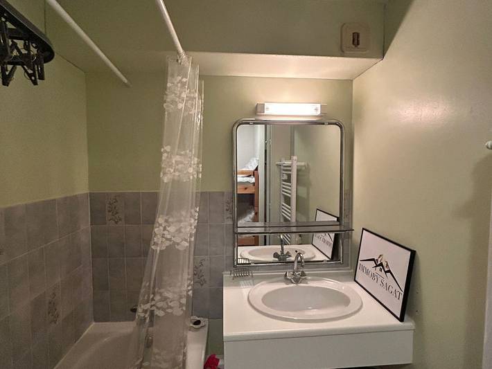 Chalet pour 5 personnes, avec balcon dans Super Besse - 3