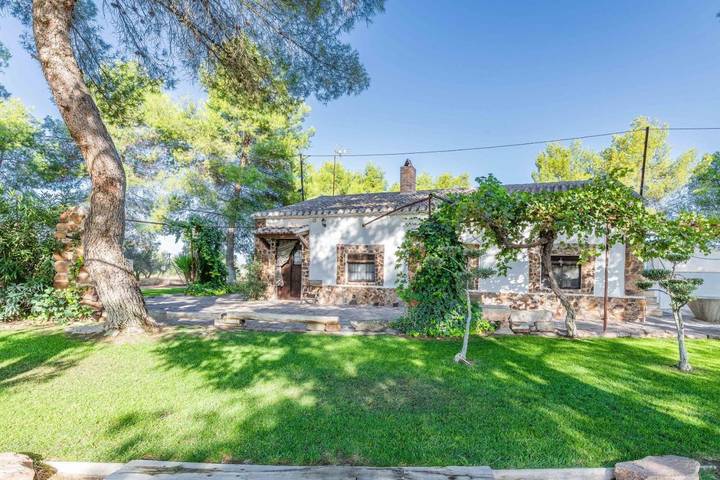 Apartamento de vacaciones para 6 personas, con piscina además de jardín y vistas, Se admiten mascotas en Provincia de Ciudad Real - 2
