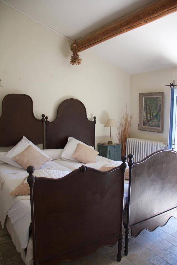 Chambre d’hôte pour 2 personnes, avec jardin et piscine ainsi que vue et terrasse à Gordes - 4