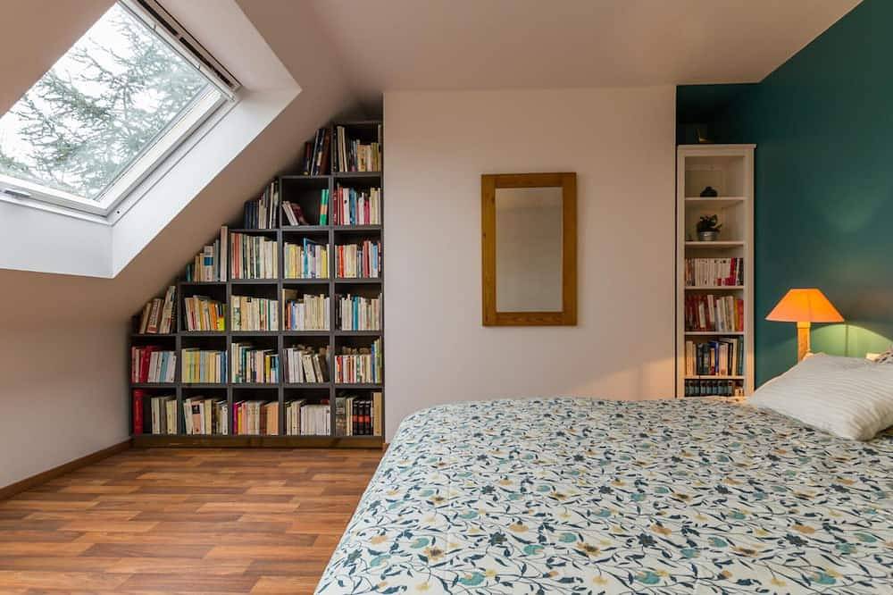 Maison contemporaine à Jullouville avec piscine privée et jardin in Jullouville, Côte de la Déroute