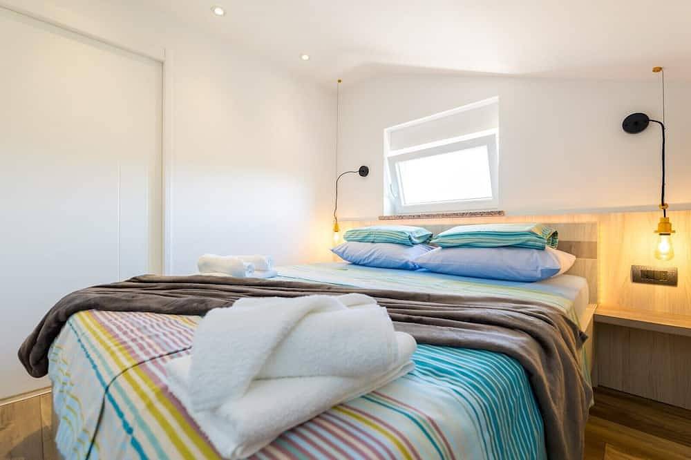Ganze Wohnung, Moderne Ferienwohnung Janeš für 2 Personen auf der Insel Krk in Malinska-Dubašnica, Krk