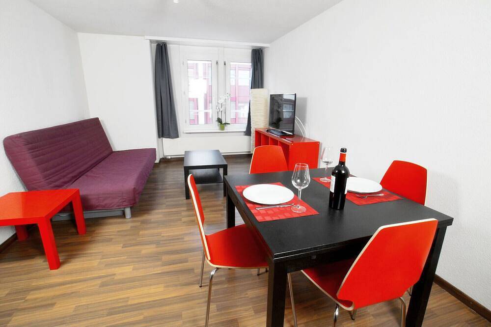 Entire apartment, Zh Blueberry - Oerlikon Hitrental Apartment in Zurich, Zurich district