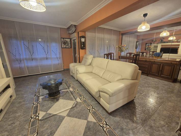 Holiday rental for 5 people, with garden in Gijón