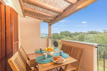 Ferienwohnung für 4 Personen, mit Balkon in Olbia