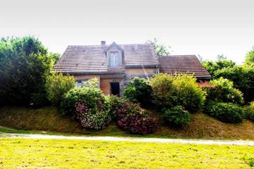 Maison de campagne pour 8 personnes, avec jardin et vue sur le lac à Marigny-l'Église