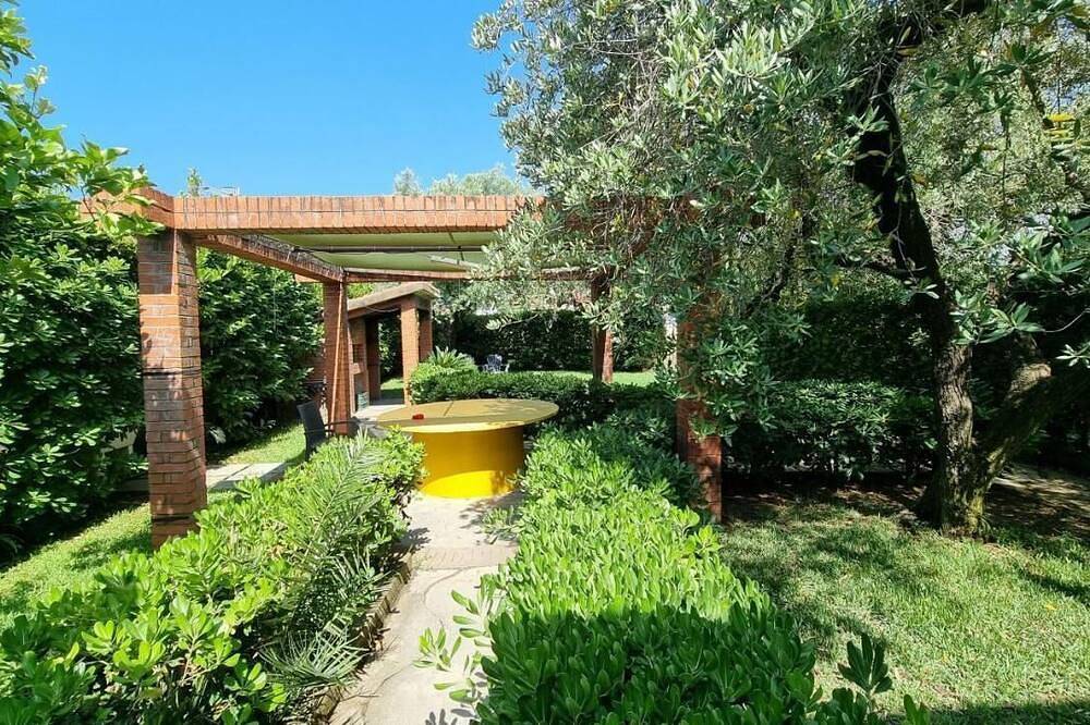 Villa Degli Ulivi- Cozy villa just a few steps from the sea. in Fondi, Latina Province