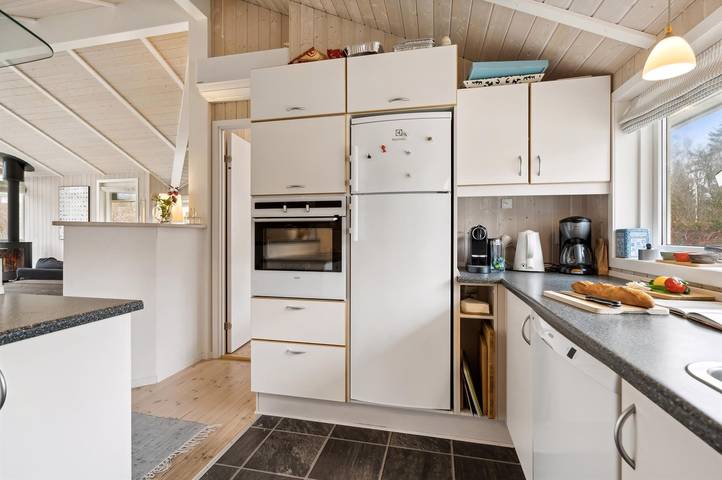 Location de vacances pour 12 personnes, avec terrasse et sauna ainsi que jacuzzi et jardin à Ebeltoft - 4