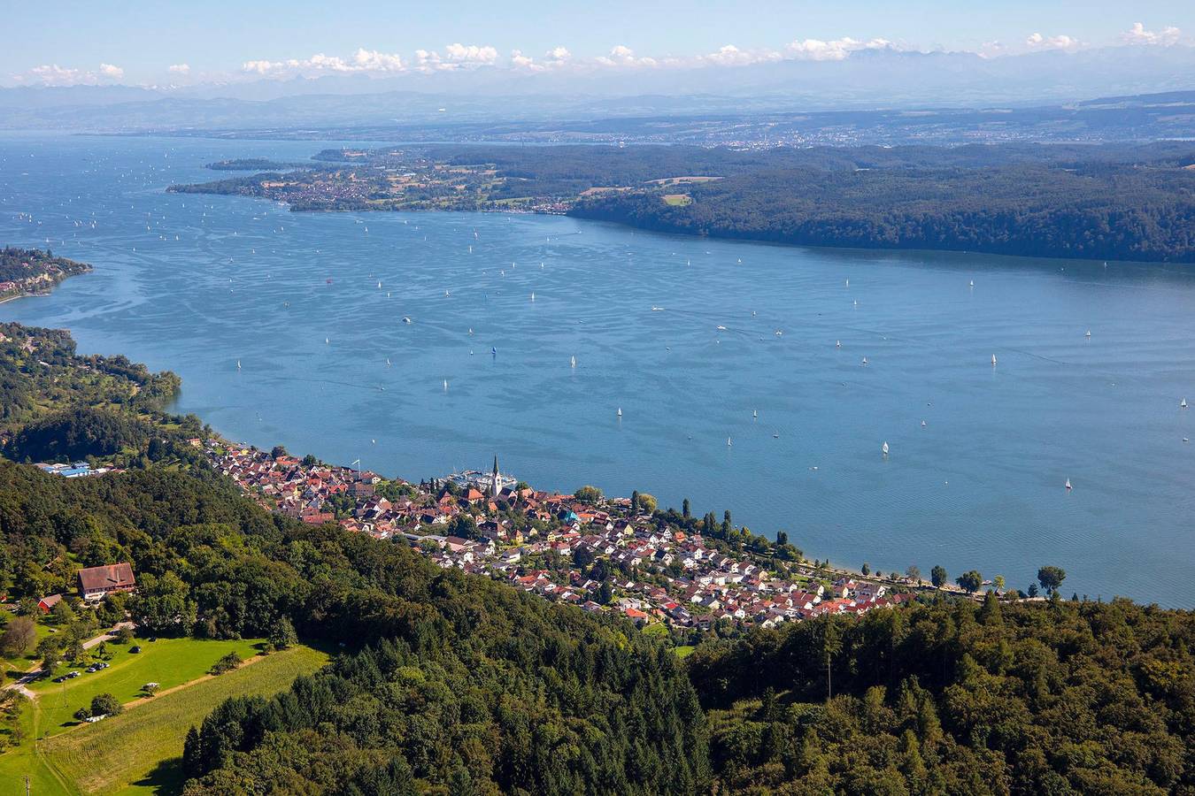 Double room, shower, toilet, 1 bed room in Überlingen, Region Bodensee-Oberschwaben