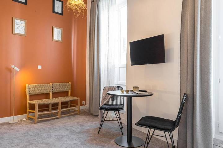 Gîte pour 2 personnes, animaux acceptés dans Cinema Les Arcades Ales - 3