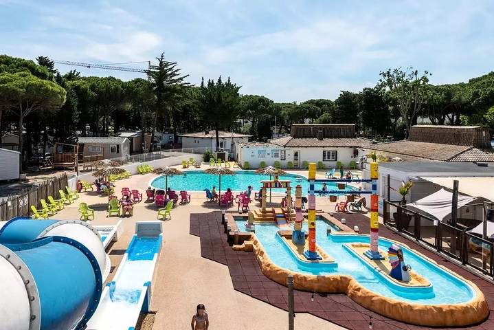 Camping pour 6 personnes, avec Terrasse et Piscine dans l' Hérault - 4