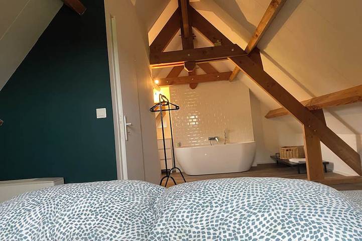 Location de vacances pour 6 personnes, avec balcon et jardin à Saint-Aubin-de-Nabirat - 2