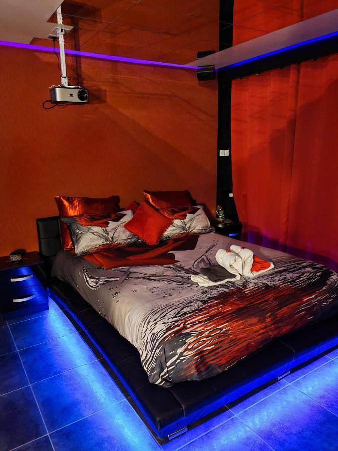 Gîte pour 2 personnes, avec jacuzzi et terrasse à Grandfontaine (Bas-Rhin) - 3