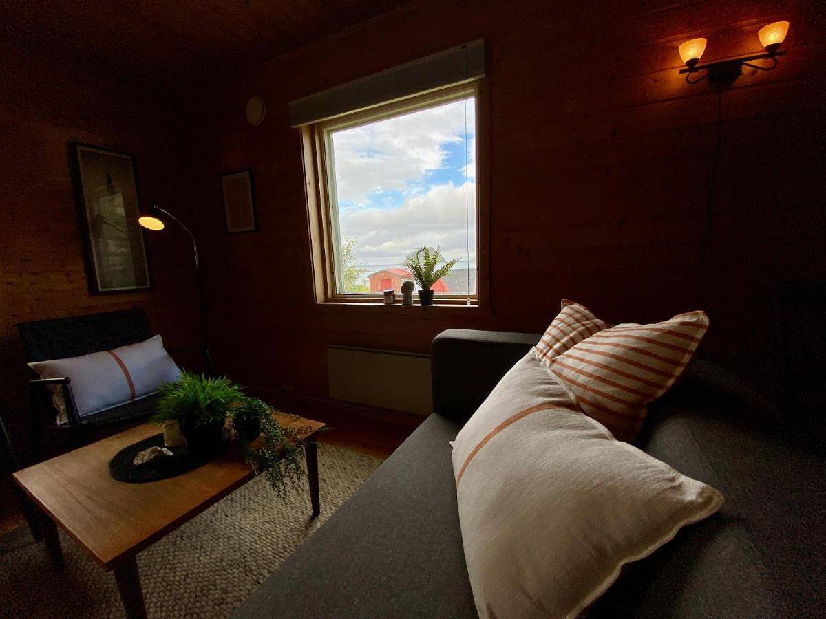Basic Triple Room with Shared Bathroom in Vestvagoy